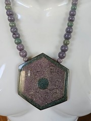 KARLA JORDAN Bead Necklace 20″ Sand Art Wire Inlay Hexagon 6-Side Accent Pendant