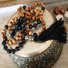 8mm Natural knot Sandalwood Black Onyx beads necklace Yoga Energy men mala