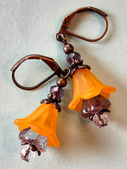Goldenrod Yellow & Plum ACRYLIC flower Bronze earring LEVERBACK XX