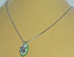 Shamrock charm over Green shell pendant chain necklace jewelry handmade new N330
