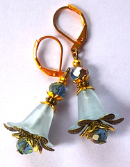 pale BLUE FLOWER Acrylic Chinese Crystal earring GP & BRONZE LEVER BACK #ACTA