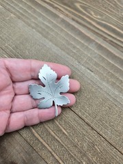 Vintage Midcentury Modern Etched Maple Leaf Silvertone Metal Brooch Pin