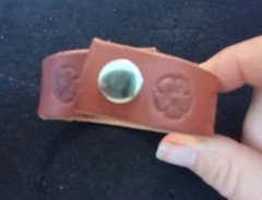 Brown Leather Snap Button 8.5 Inch Bracelet Hand Made Simple Flower Pattern