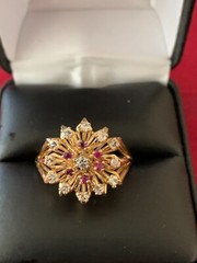 Vintage 14k marked yellow gold diamond and ruby starburst dome ring size 9 rare