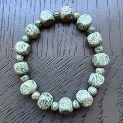 Serpentine jade cube bracelet