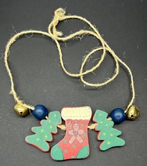 Vintage Wooden Necklace Stocking Christmas Painted Beaded Holiday 25″ Bells Jute