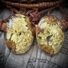 Handmade Resin Dried Flower Earrings Floral Botanical Cottagecore Aesthetic
