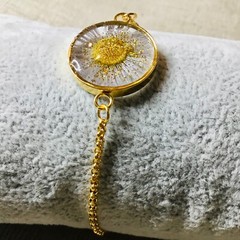 Handmade Jewelry Set with Real Daisy Flowers in Resin | Earrings and bracelet