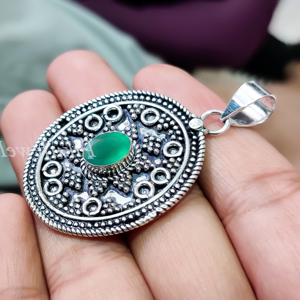 Green Onyx Oval Gemstone 925 Sterling Silver Designer Pendant Best Gift Idea