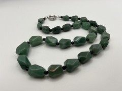 Green Aventurine Rough Faceted Chunk Bead Necklace Lobster Clasp 20″, Inclusions