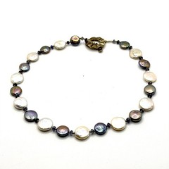 Vintage 90s Genuine Freshwater White Grey Coin Pearl Toggle Statement Necklace