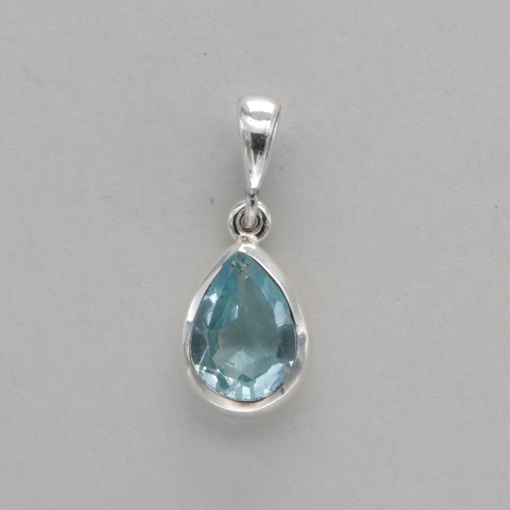 Faceted Drop BLUE TOPAZ Pear / Teardrop Dangle Pendant 925 STERLING SILVER #4e