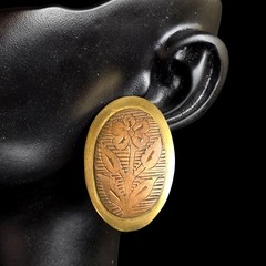 Vintage Floral Oval Brass Copper Pierced Earrings Etched Flower Design 1″ x 1.5″