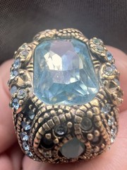 Cocktail Ring Heidi Daus sz 9 big sparkly ring Crystal Domed Heavy Statement