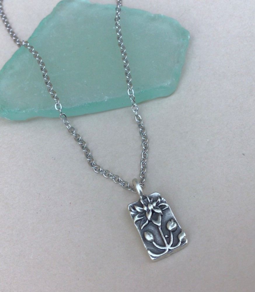 NEW HANDMADE SUNDANCE CHARM ANTIQUE SILVER FLOWER NECKLACE ARTISAN JEWELRY