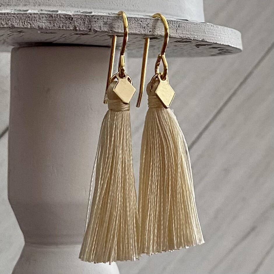 Min Favorit Cream Ivory Silky Tassel Gold Pl Artisan Drop Earrings Gorgeous!