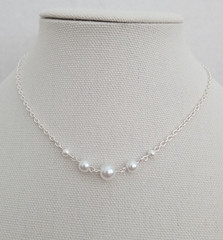 Handmade USA 16-inch Chain Necklace Faux Pearl Glass Beads