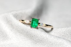 Starry Night Mexican Fire Opal Diamond Engagement Ring 18K Yellow Gold