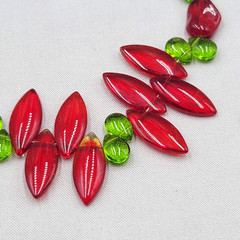 Green Red Art Glass Artisan Necklace and Bracelet Set Silver tone Toggle 16″&7″