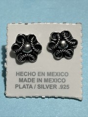 Made In Mexico Unsigned Taxco sterling silver flower Stud earrings (FL3)9mm