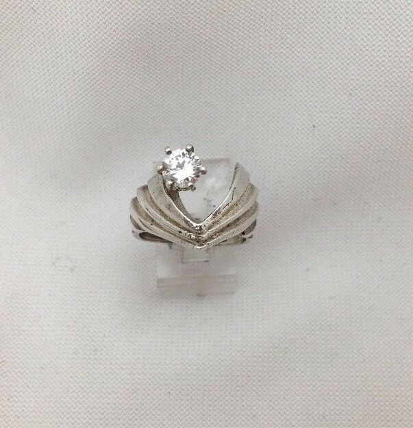 Sterling Silver .925 Chevron Style Top 5.5mm Cz Ring Size 5 1/2