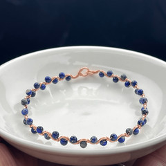 Lapis lazuli blue bangle bracelet 7” 99.9% copper wire beaded beads handcrafted