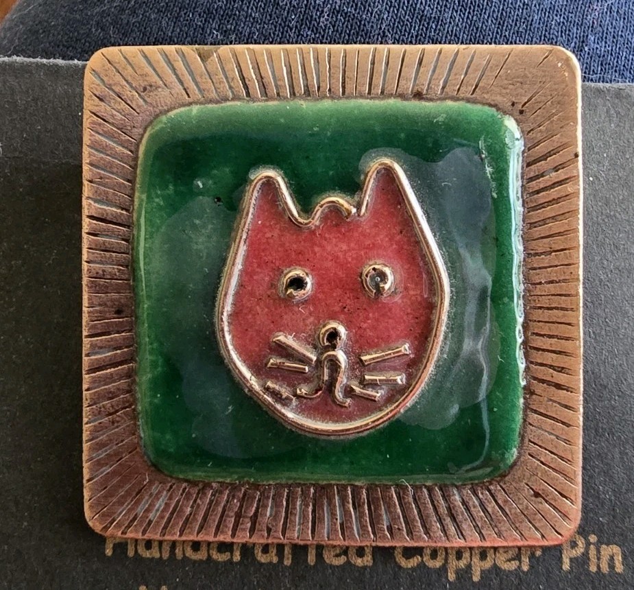 Vintage Hammered Copper Cat Pin 1980s Handcrafted Red Green Glaze Fired