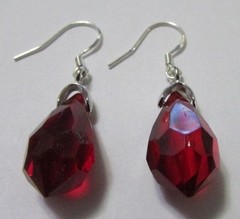Handmade Tear Drop/Dangle Swarovski Element Crystal Earring Sterling Silver Red