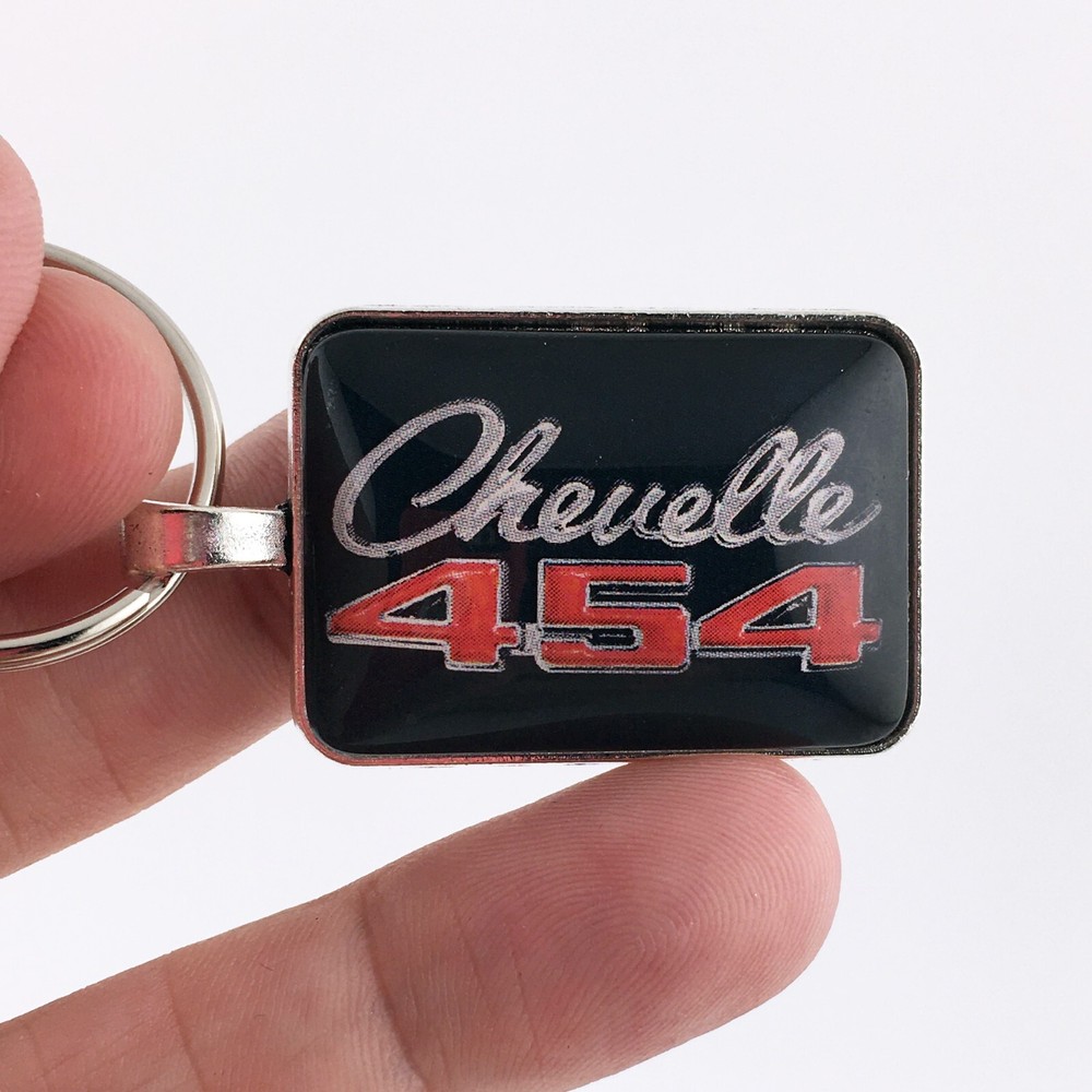 Vintage Chevrolet Chevelle 454 Fender Emblem 1″ x 1.25″ Rectangle Keychain