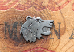 VINTAGE STERLING SILVER HAND MADE NATIVE AMERICAN ARTIST (AR) WOLF HEAD PENDANT