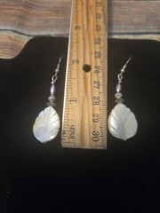 Genuine large carved mother of pearl leaf necklace – 26″ & Earrings M