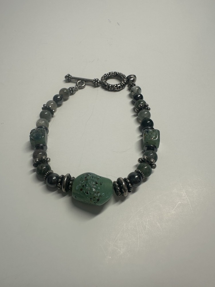 Beaded Green Stone Bracelet Adjustable Toggle Closure Gray Silver Unisex