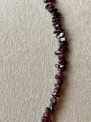RED GARNET CHIPS And White Pearl Gemstone Choker Necklace 16” Stainless Steel