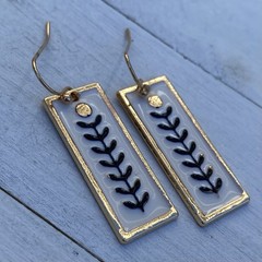 Min Favorit Cream & Black Art Deco Flower Enamel Gold Pl Artisan Earrings