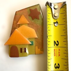 House Pins by Lucinda Brooch 3D Artisan Kitsch Glitter Orange Green Homes Star