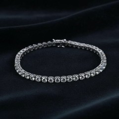 Rare 3.5 mm,7.5 Inches White Diamond Tennis Bracelet-Free Tariffs & Free Studs.