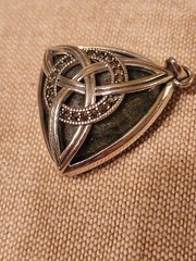 Irish Trinity Knot Connemara Marble Sterling Silver Pendant w 18″ Chain 12.5 gms