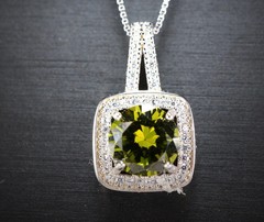18KGP @ Sterling Silver Green Peridot Necklace – Square Halo Style Round Cut