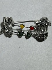 Vintage Tulip Garden Tools Watering Can Fench Brooch Jewelry Fashion Costume