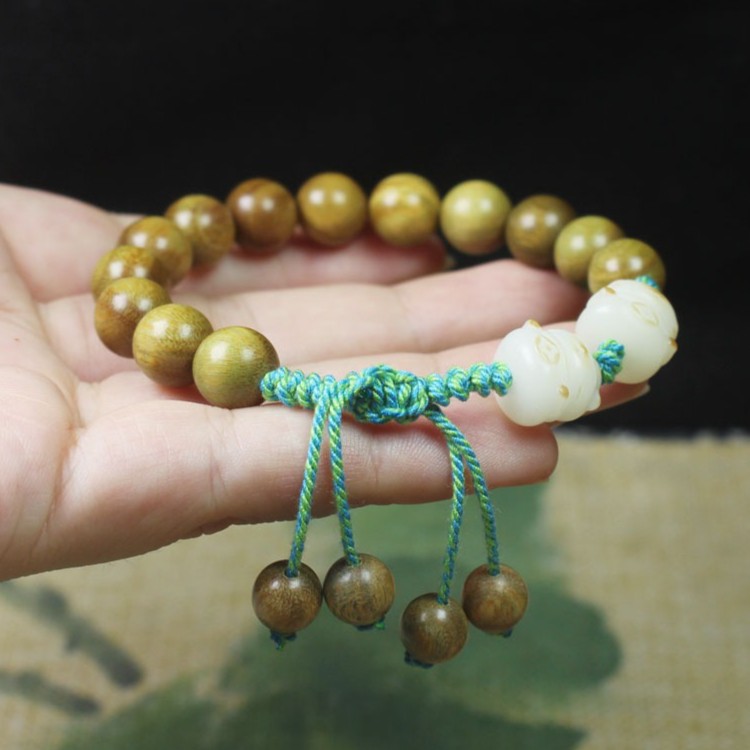 10mm Argentine Green Sandalwood Bracelet – Wooden Buddhist Prayer Beads