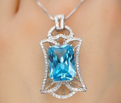 9 CT Blue Topaz Necklace – Gemstone Royal Flower Pendant – 18KGP @ Sterling