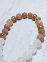 Genuine Sunstone And Quartz Beaded Strech Bracelet With Quartz Pendant