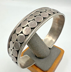 Vintage Heavy Sterling Silver 925 Cuff Bracelet Dot Design 41.7g 18mm Adjustable