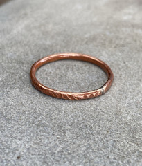 Copper Ring Stackable Hammered Rings band Size 8 Wedding Ring Unisex thin 2mm