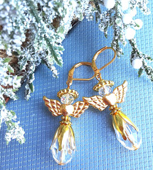 CHRISTMAS ANGEL Crystal Teardrop earring GP LEVER BACK #XAG