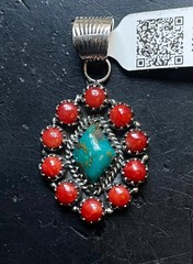 Kingman Turquoise Oval Cluster Pendant | Sterling Silver | A695