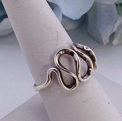 Sterling Silver Ring Artisan Signed Maui Sterling MSW Curling Ribbon Size 8.25