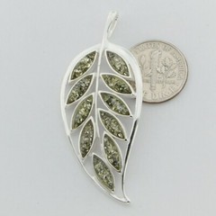 Green BALTIC AMBER Leaf Pendant – 925 STERLING SILVER – Poland – Natural #1910e