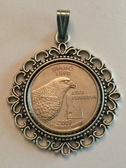 Inventory Clearance Sale *FRAMED U.S. COMMEMORATIVE STATE QUARTER PENDANT: F-I