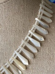 Vintage mother of pearl bib necklace 16.25″